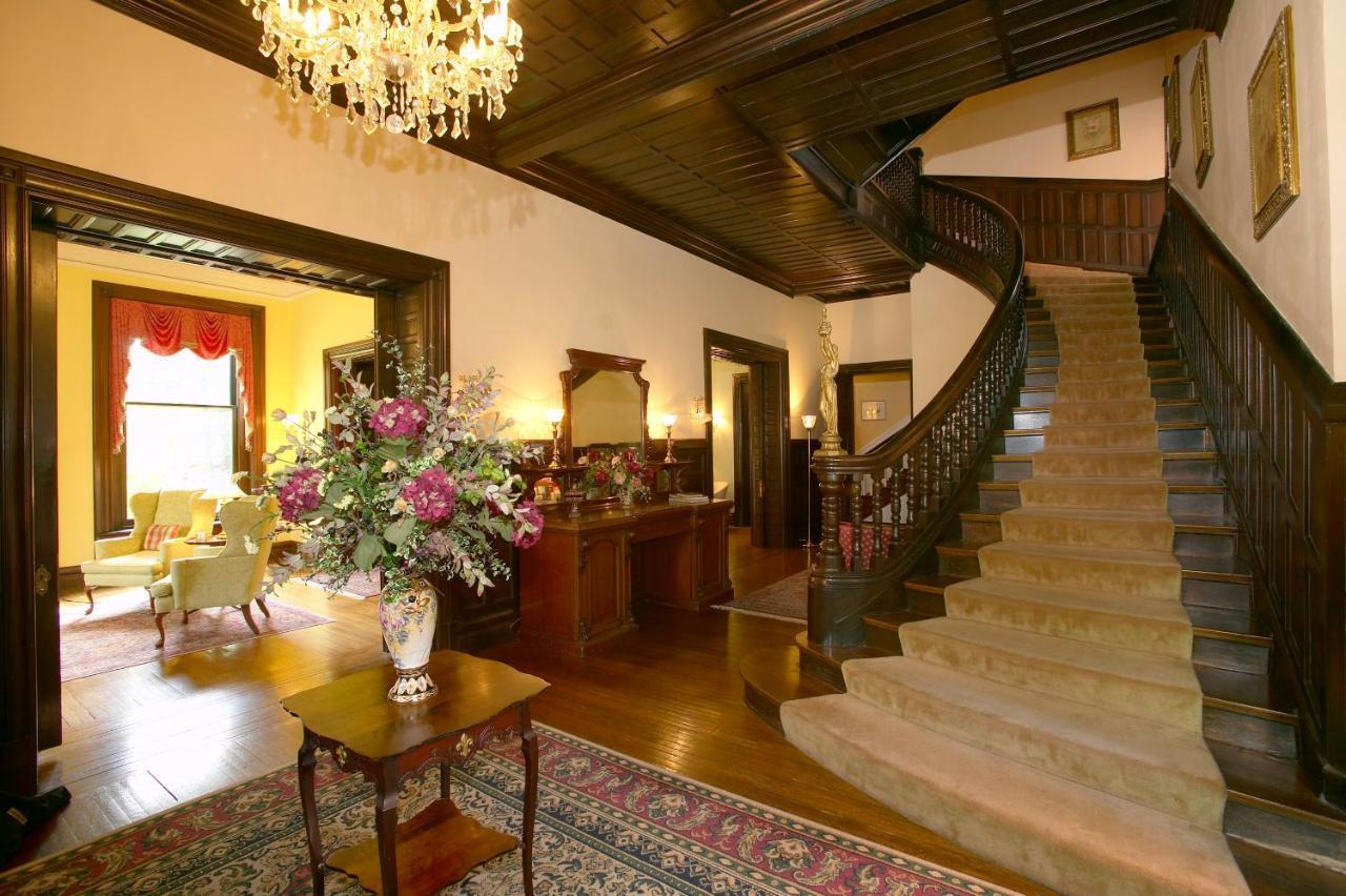 Louisville Bourbon Inn מראה חיצוני תמונה