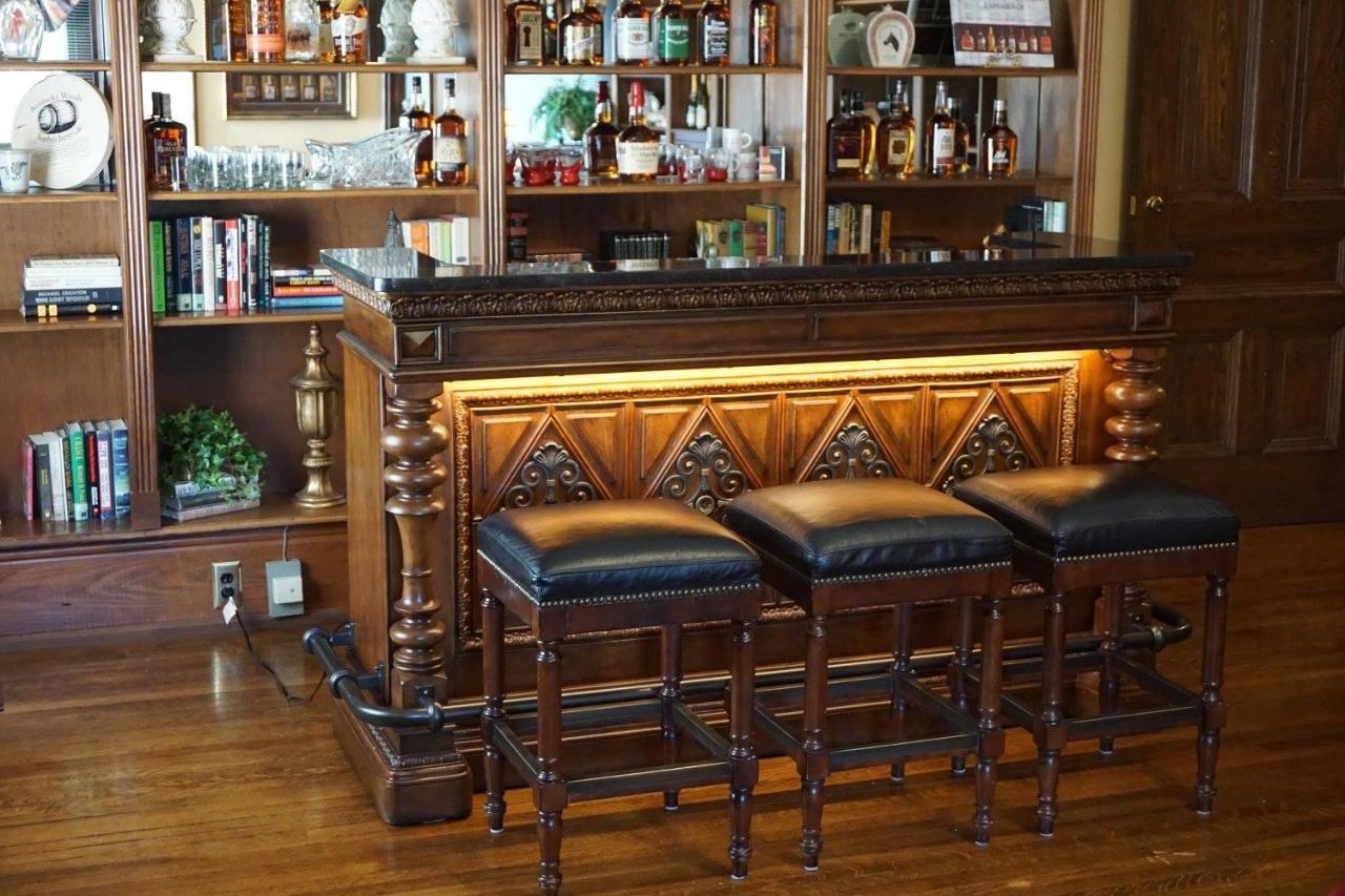 Louisville Bourbon Inn מראה חיצוני תמונה