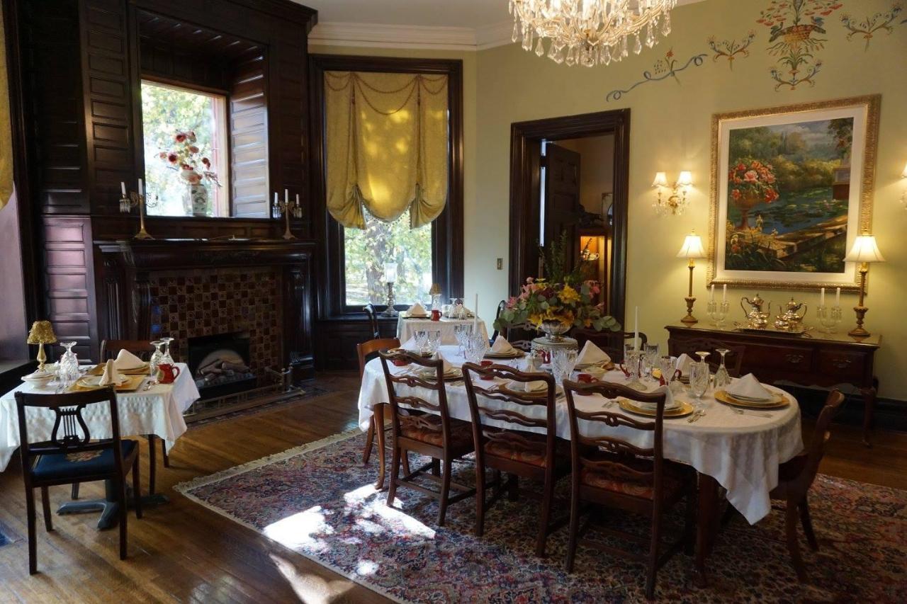 Louisville Bourbon Inn מראה חיצוני תמונה