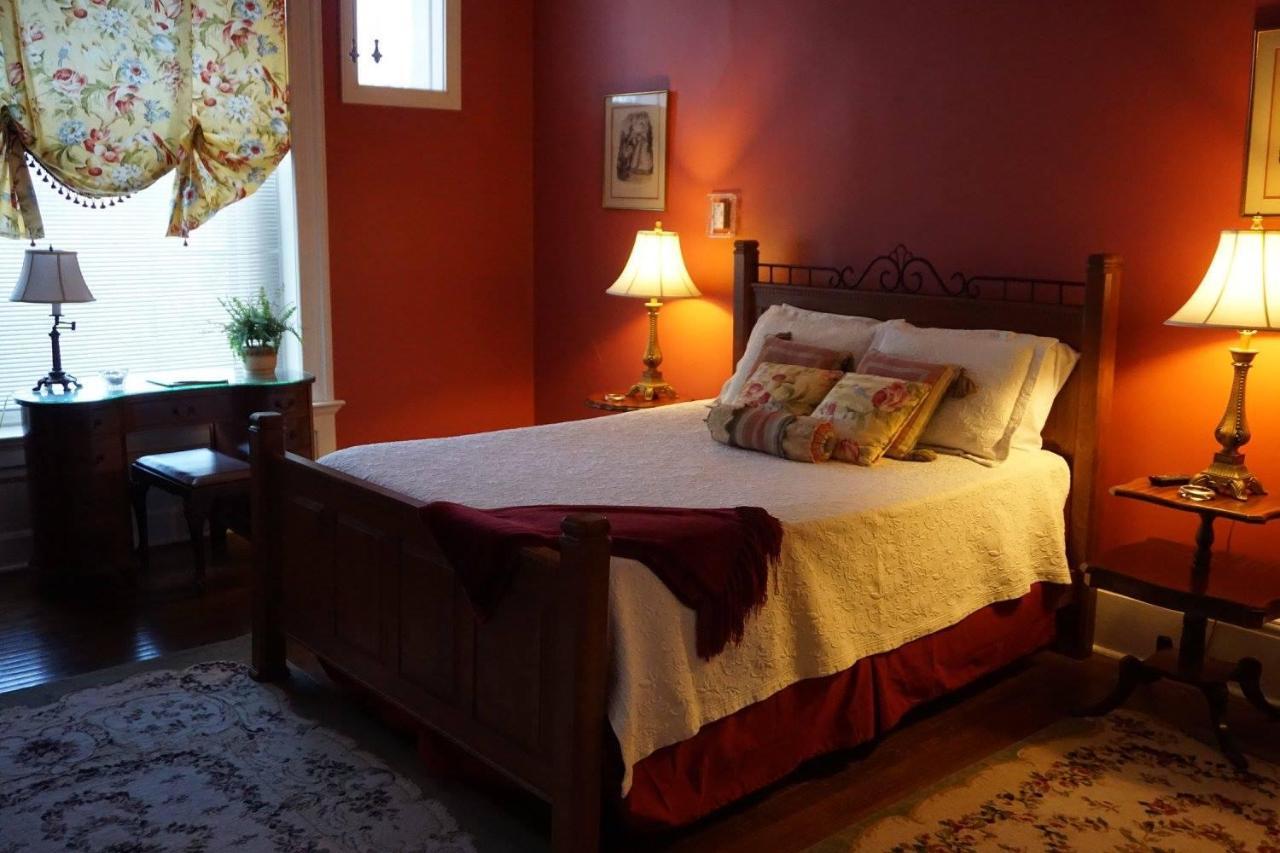 Louisville Bourbon Inn מראה חיצוני תמונה